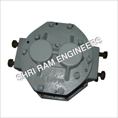Man 30/45 Oil Pump