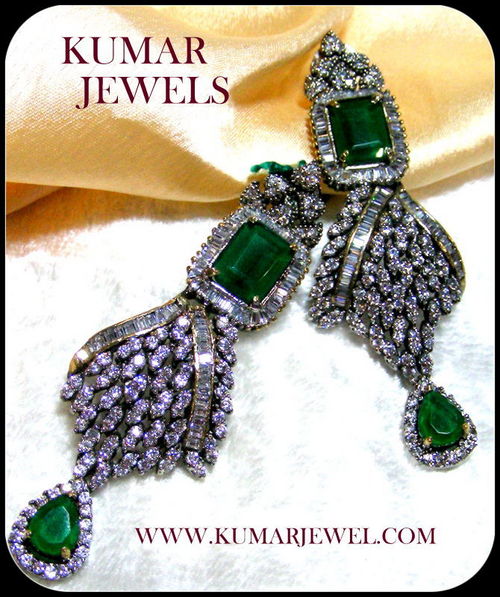 SWIM EARRING