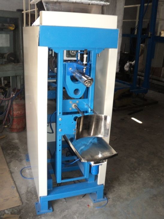 Wall Putty Bag Filling Machine - Automatic Grade: Semi Automatic