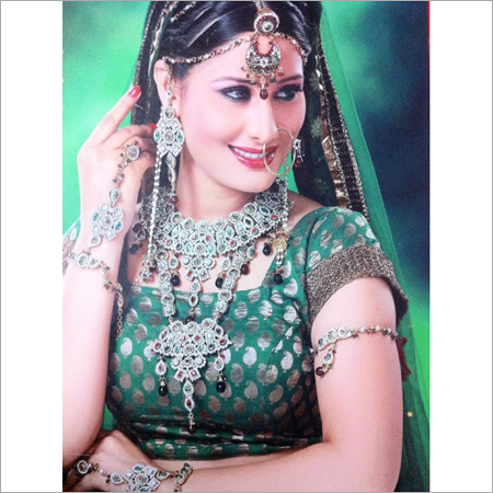 Multicolor Stones Necklace Set