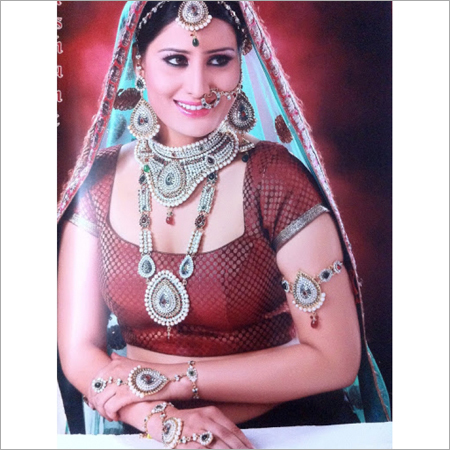 Stunning Pearl Necklace Set