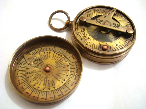 Pocket Sundial Compass