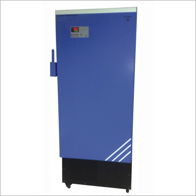 Low Temperature Deep Freezers