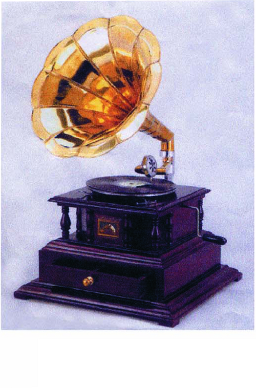 Designer Eight Corner Gramophones