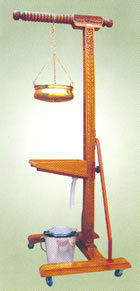 SHIRODHARA STAND (wooden, with Head Support)