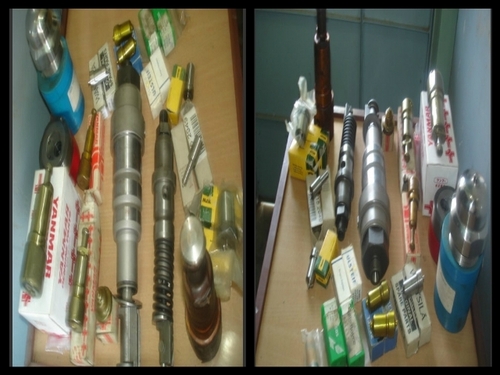 NOZZLE, PLUNGER,