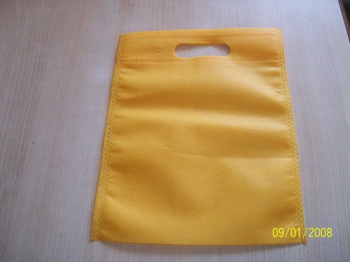 D cut Carry Bags