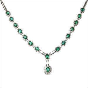 Elegant Oval Halo Diamond Necklace Supplier