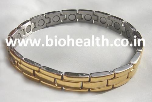 MAGNETIC BRACELET