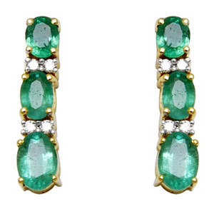 emerald hanging earring, long earring design in yellow gold, gemstone studded girls earring