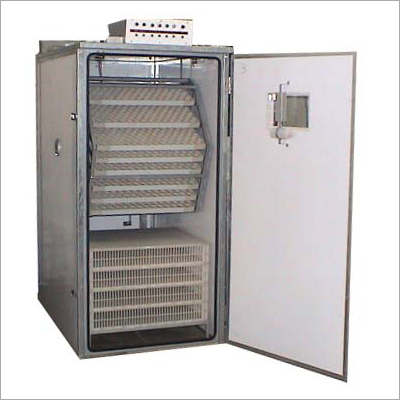 Mid Size Incubator (3200 Eggs Capacity)