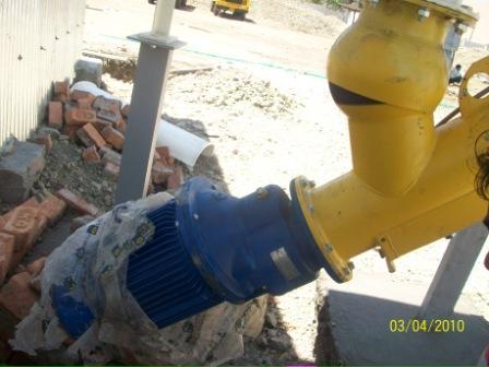 Screw Convyars - CI/CS Material, Hole Sizes 14mm & 6mm, 6 RPM Speed | Durable, Corrosion Resistant, Accurate Dimensions