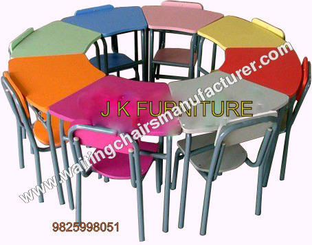 Round Table With Chairs