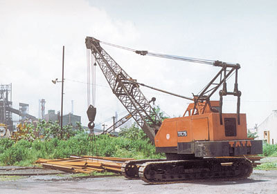 Crawler - TFC 75 Model, Tata 697 Engine 120 PS @ 2800 rpm, 25000 Kg Lift Capacity, 31 m Boom Length, 4.25 rpm Swing Speed