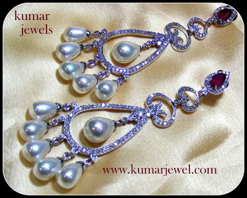 PEARL JEWELRY.