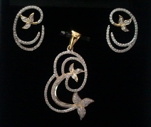 Diamond Pendant Set