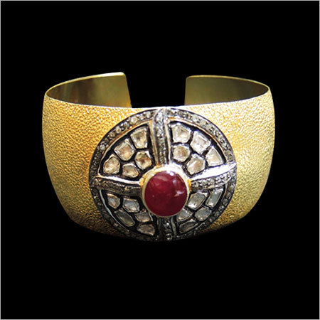 Silver Hand Cuff