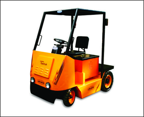 Tusker Tow Truck - 4 wheel Battery Operated Towing