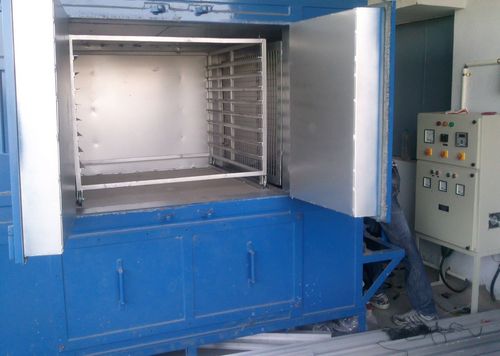 HEAT TREATMENT OVENS