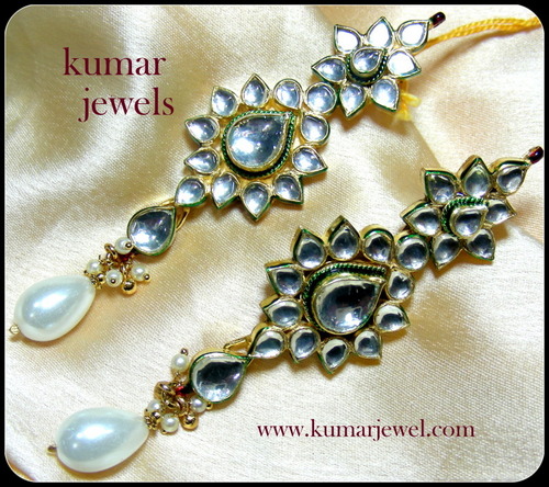fashion kundan earring.