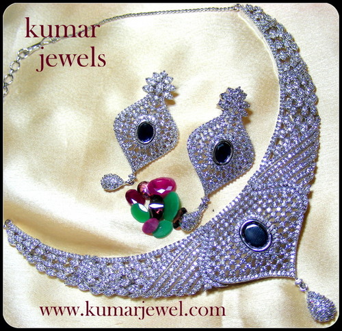 Designer changeable neck set.