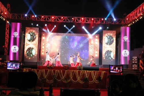 INDOOR LED SCREEN