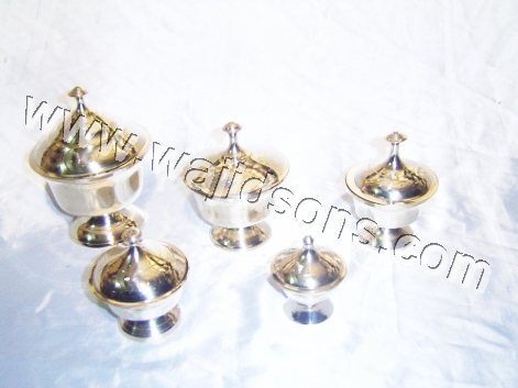 DESIGNER BRASS POWDER POT