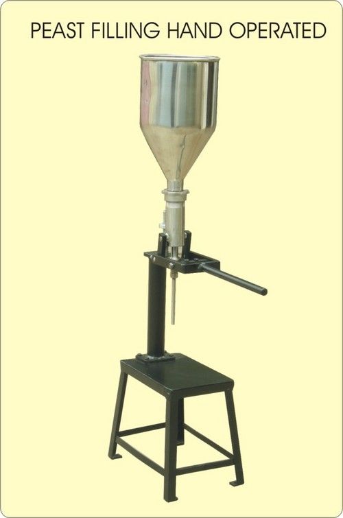 Hand Operated Cream Filling Machine