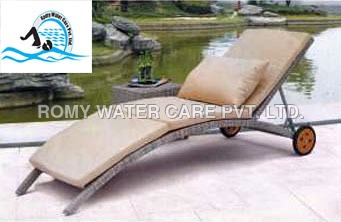 Swimming Pool Side Lounger/Out Door Furniture