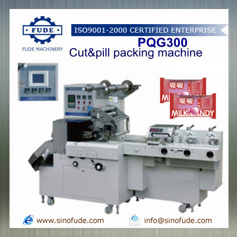 Cut & Pillow packing machine By SHANGHAI FUDE MACHINERY MANUFACTURING CO., LTD.