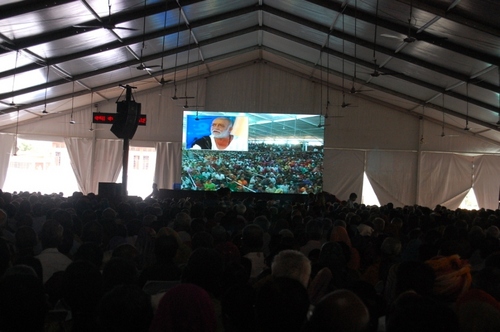 INDOOR FULL COLOR LED DISPLAY SCREEN