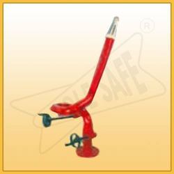 Stand Post Type Geared Water Monitor Application: Fire Fighting