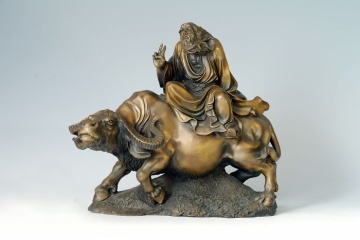Ancient Lord Lao Statue
