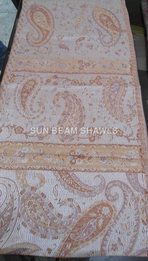 SILK PAISLEY DESIGN