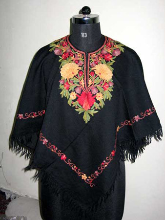 Woolen Pounchu