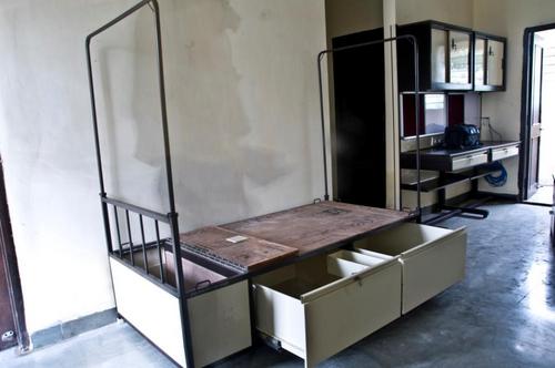 Hostel Furniture Bed
