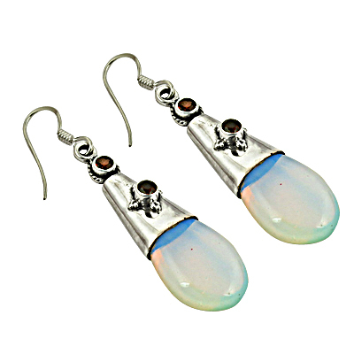 Valuable 925 Sterling Silver,Garnet,Synthetic Opal Gemstone Earrings 