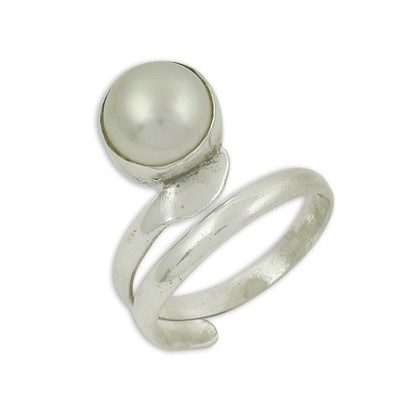 Festive Jewelry Pearl Gemston Silver Ring By ART PALACE