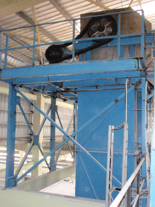 Small Bucket Elevator