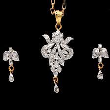 Gold Studded Necklace Set