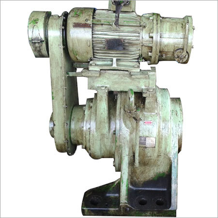 Main Engine Turning Gear