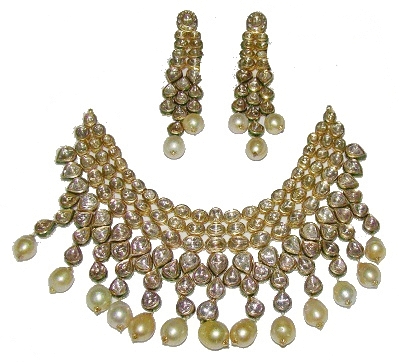 Antique Design Necklace Set
