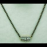 Tanmaniya Diamond Necklace in 18k Yellow Gold