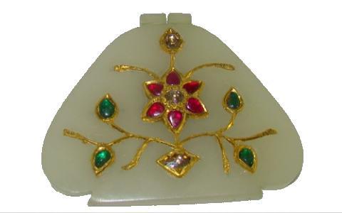 Yashav Pendent 01