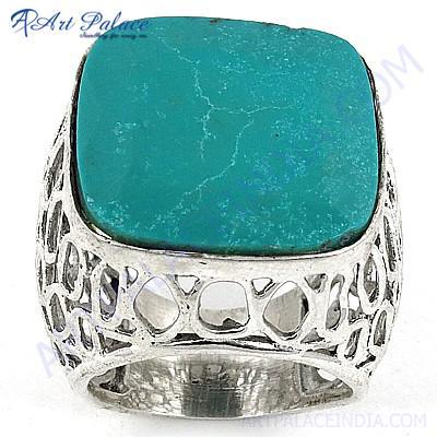 Gracious Fashionable Terquoise Silver Gemstone Ring