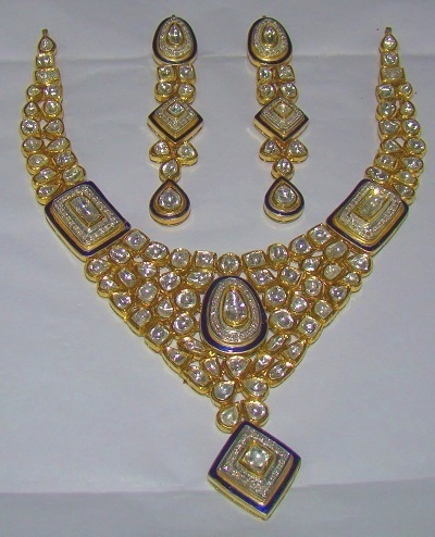 Designer necklace set