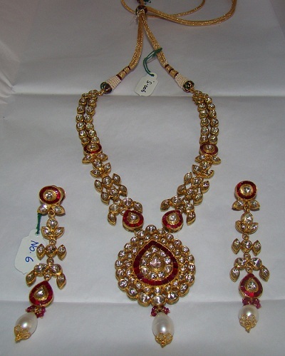 Necklace Set with Earings