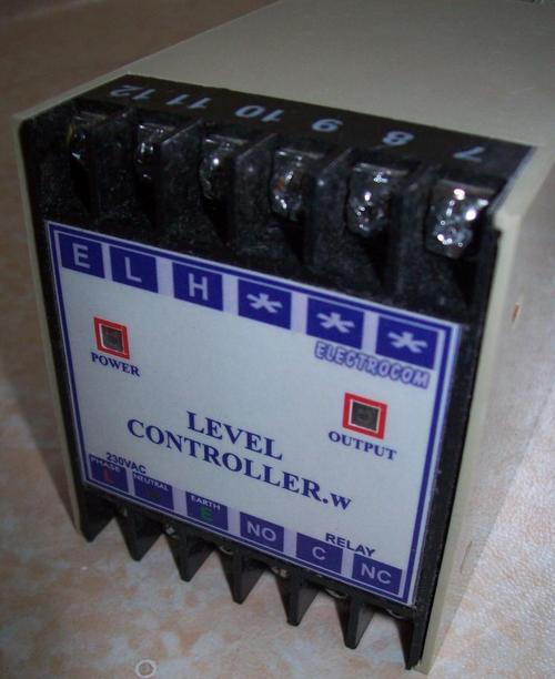 LEVEL CONTROLLER