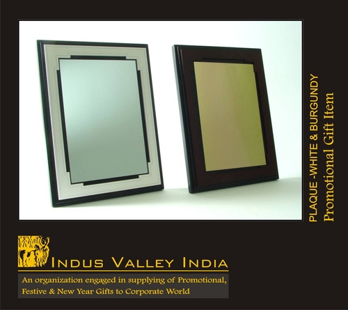 Plaque- White And Burgandy