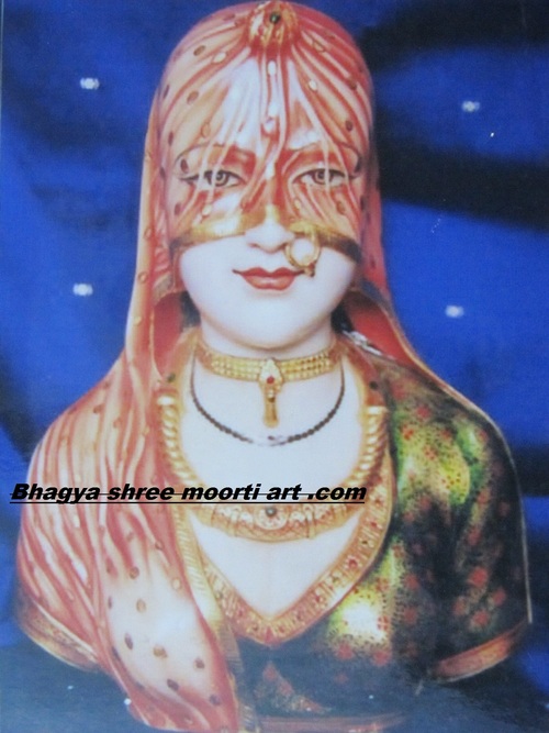 Bani Thani Marble Statue